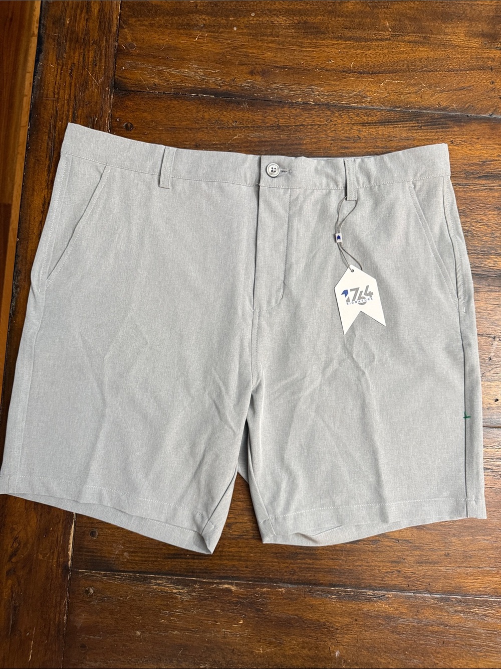 Men's Gray 1764 Performance Golf Shorts - size 38